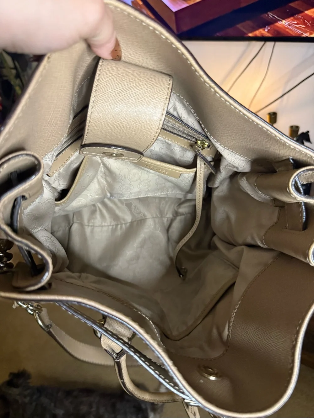Beige Michael Kors Bag with Leopard Bow Accent - Picture 7 of 7